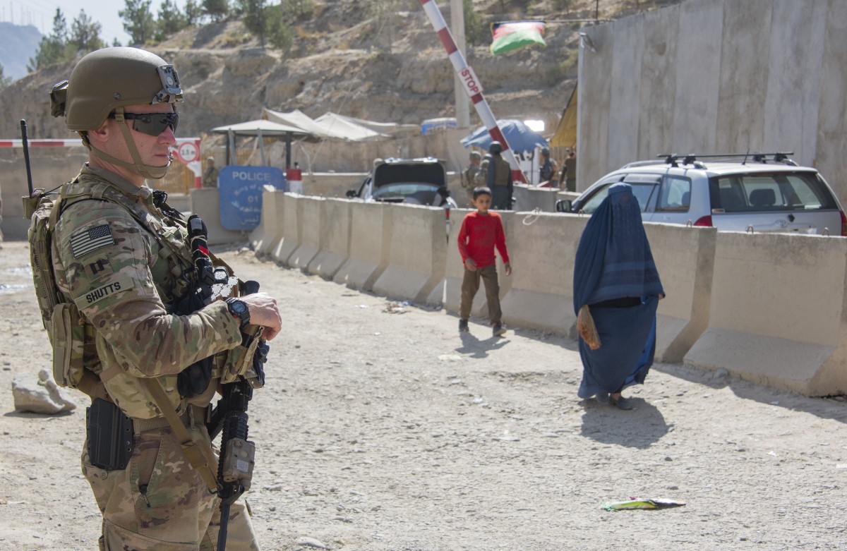 In Kabul, Army advisors help Afghans tighten security to deter bomb