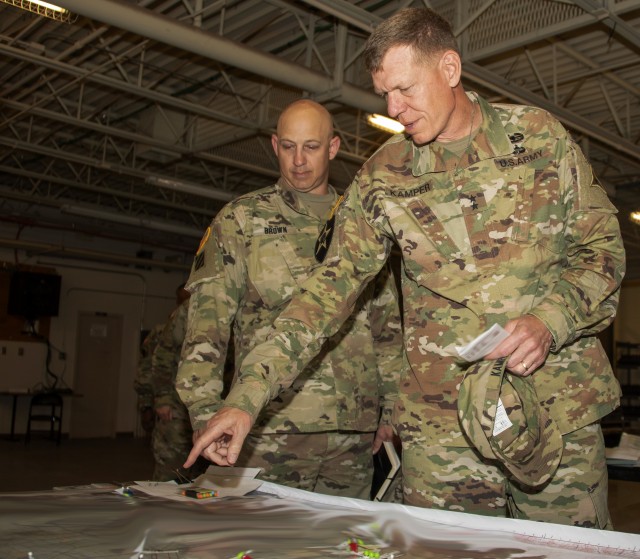 III Corps' Maj. Gen. Ken Kamper visits NIE 18.2 at Camp McGregor, N.M.