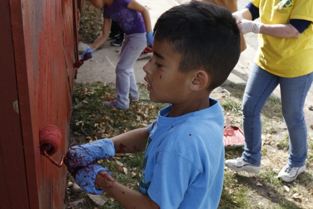 Labor of Love: Volunteers Make a Difference on Fort Carson