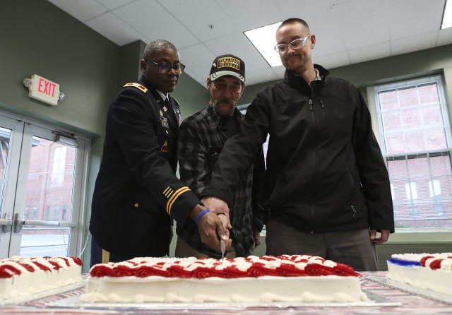 Watervliet Arsenal honors workforce veterans with cake-cutting