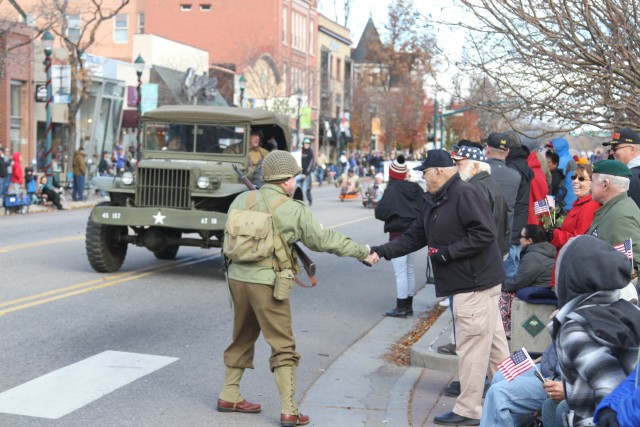 Soldiers support area's Veterans Day parade