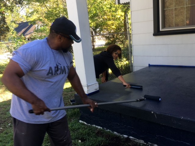 Contracting team supports Habitat for Humanity