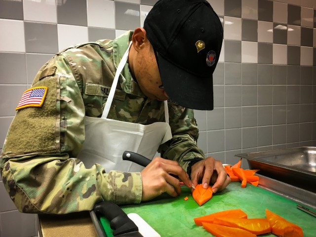 "Intense Attention to Every Detail" Gator Paratroopers Prepare Thanksgiving Feast for Panther Brigade