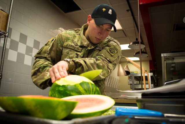 "Intense Attention to Every Detail" Gator Paratroopers Prepare Thanksgiving Feast for Panther Brigade