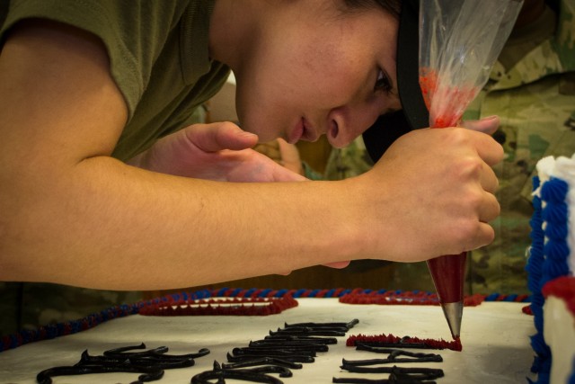 "Intense Attention to Every Detail" Gator Paratroopers Prepare Thanksgiving Feast for Panther Brigade