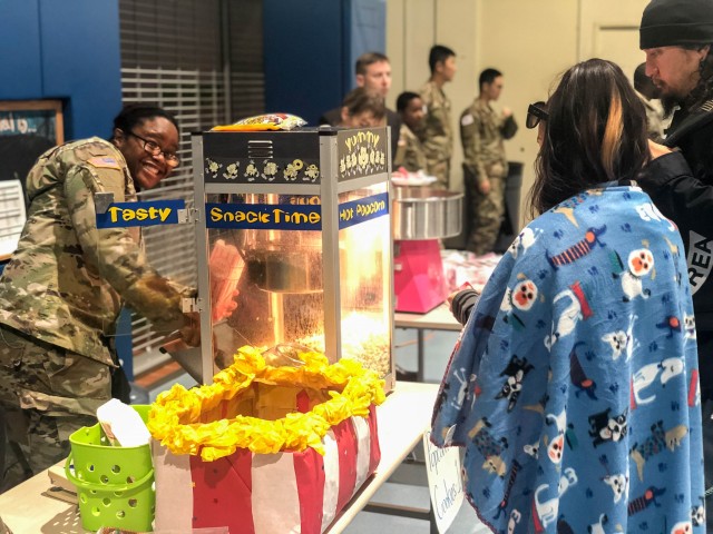 Bulldog Soldiers volunteer at local school