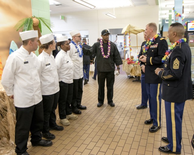 Fort Wainwright hosts Thanksgiving feast