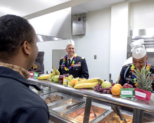 Fort Wainwright hosts Thanksgiving feast