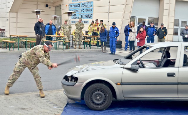 Wiesbaden Auto Skills Center named IMCOM's best for seconds time in three years