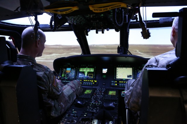 RDECOM Command Sgt. Maj. visits Aviation, Missile Center Facilities