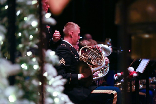 MCoE Band presents the Holiday Classics