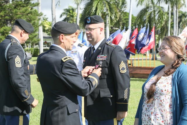 USARPAC Celebrates Soldiers' Commitment