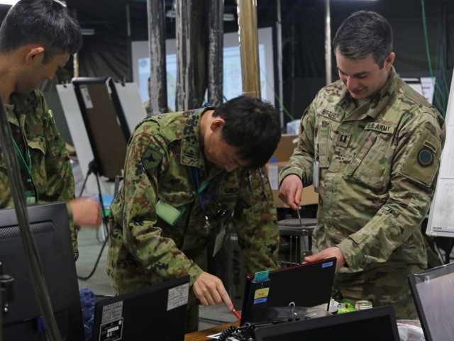 U.S. and Japan strengthen alliance at Yama Sakura 75