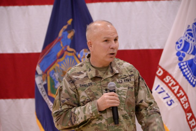 New York National Guard marks Guard Birthday with a cake cutting