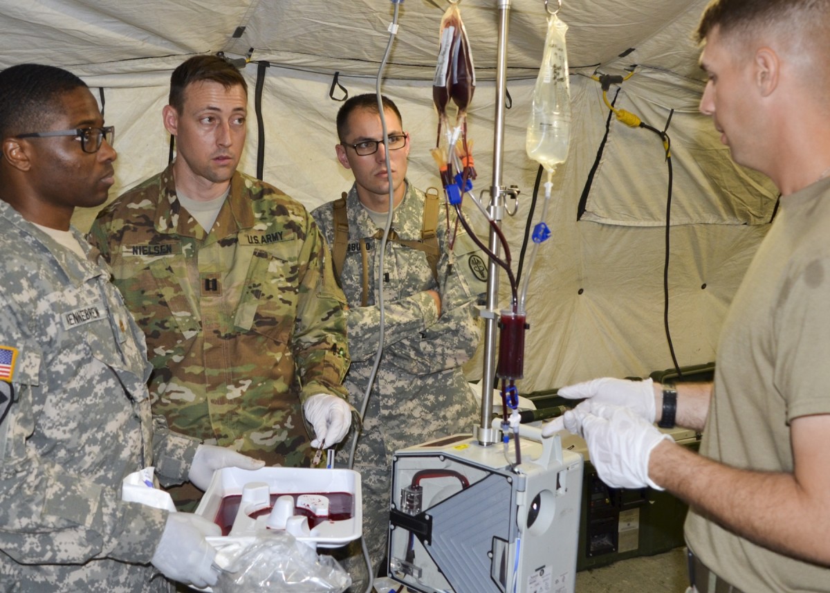 emergency-medicine-residents-prepare-for-battlefield-medicine-article