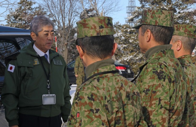 Japan Minister of Defense visits Yama Sakura 75