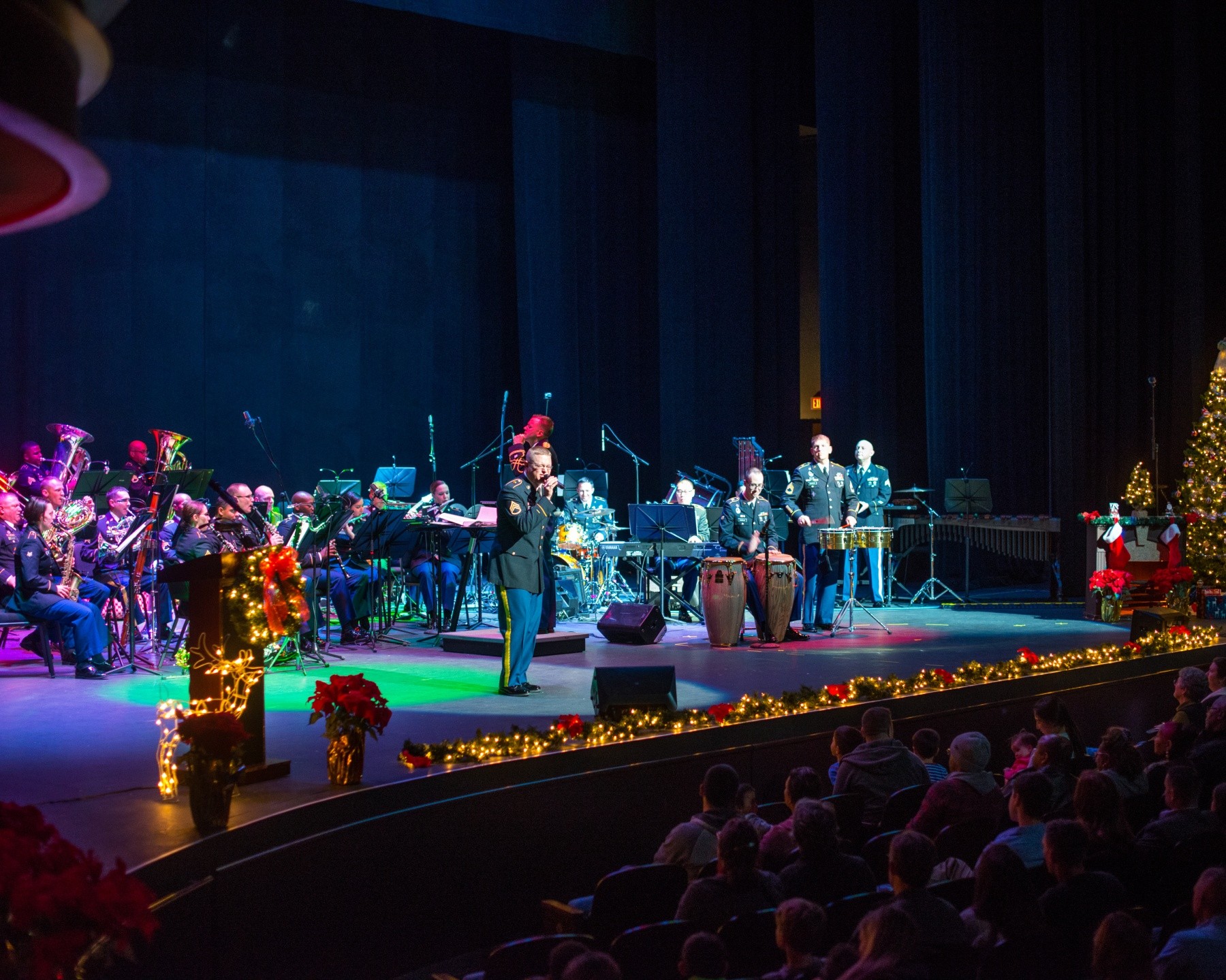 'X-MAS MARKS THE SPOT': MCoE Band plays holiday concert at Columbus ...