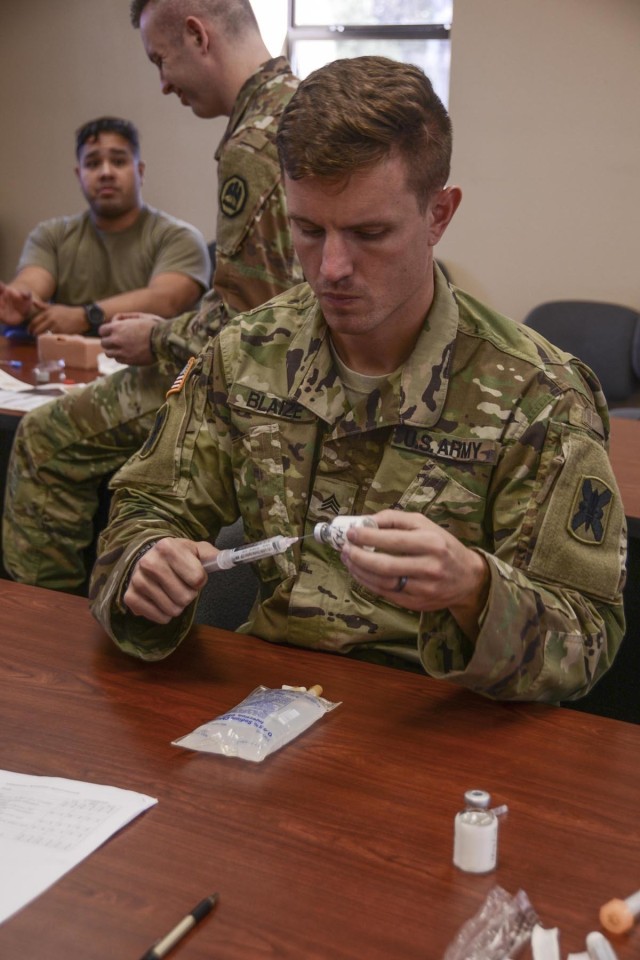 Louisiana Guard medics receive tactical combat medical training