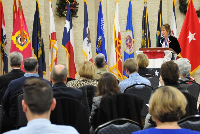 Senior Executive Service leader retires following illustrious DoD career