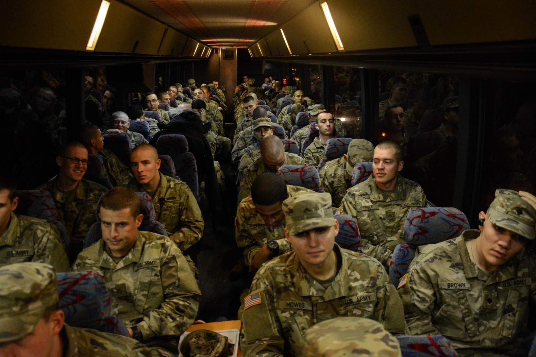 HOLIDAY BLOCK LEAVE Fort Benning trainees depart for home Article