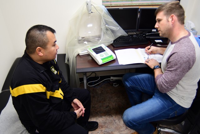 Fat guy visits Army Wellness Center to learn how they help Soldiers for new fitness test