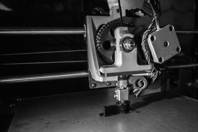 Army's First 3D Printer in Operation on Humphreys