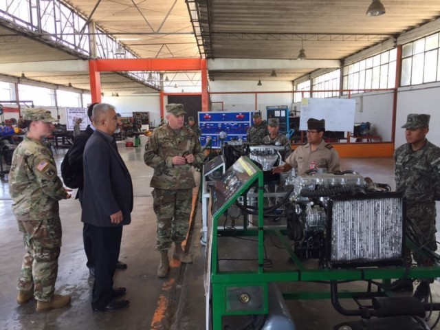 CASCOM, ARSOUTH discuss logistics modernization with Peruvian Army