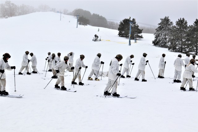 CWOC students complete skiing familiarization during training at Fort McCoy