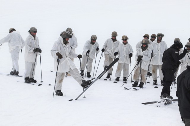 CWOC students complete skiing familiarization during training at Fort McCoy