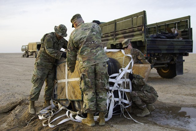 Successful drop: Soldiers test low-cost parachute system