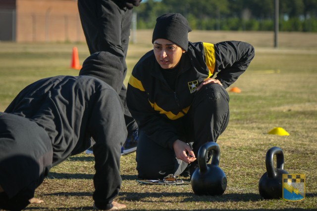 "Lightning" brigade runs field trials for Army Combat Fitness Test