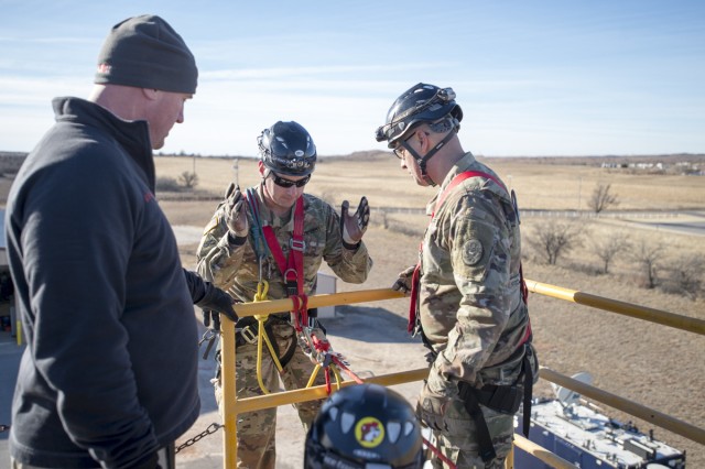 Oklahoma National Guard's civil support team practices rope rescues