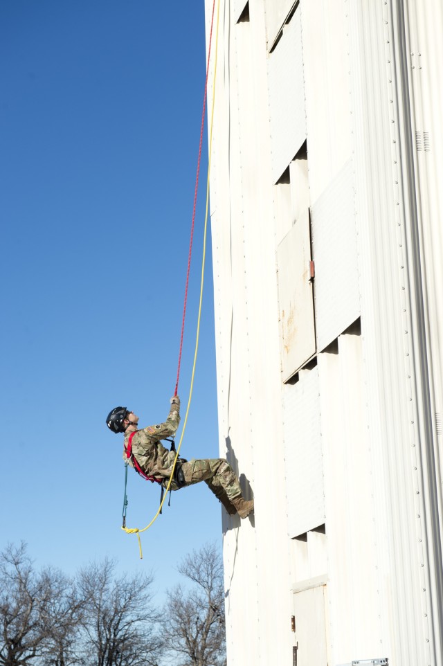 Oklahoma National Guard's civil support team practices rope rescues