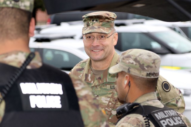 I Corps leader visits 42nd MP Bde