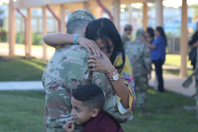 Army Reserve-Puerto Rico Soldiers return home