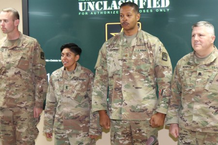 US Army 335th Signal Brigade dress uniform patch m/e 