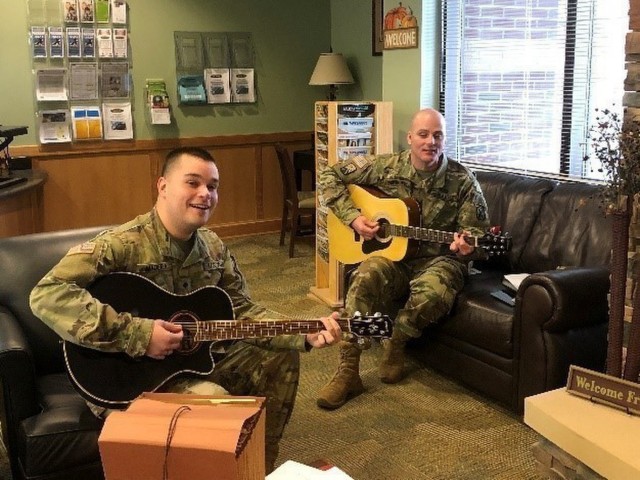 Wounded Warriors rely on music, camaraderie to heal