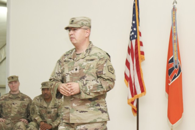 101st and 98th Expeditionary Signal Battalions Transfer of Authority Ceremony