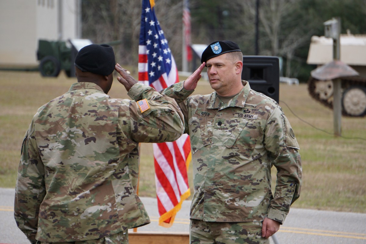 new-commander-for-2-346-in-bn-article-the-united-states-army