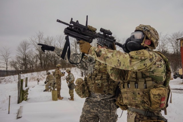 1Fury Paratroopers Conduct Off-Post Training