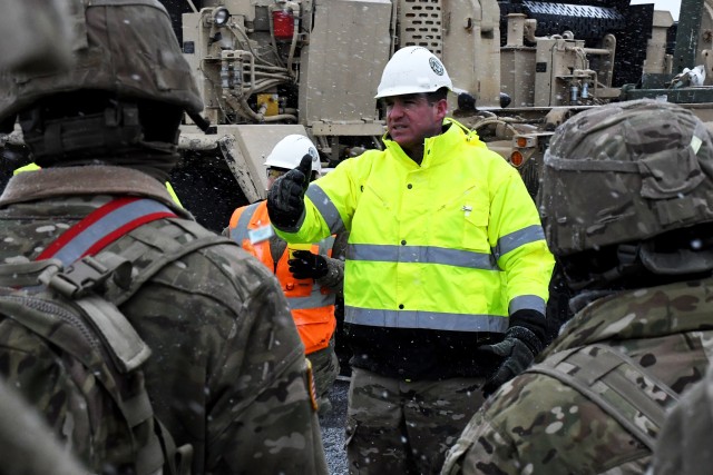 Reservists use civilian skills to support SDDC mission
