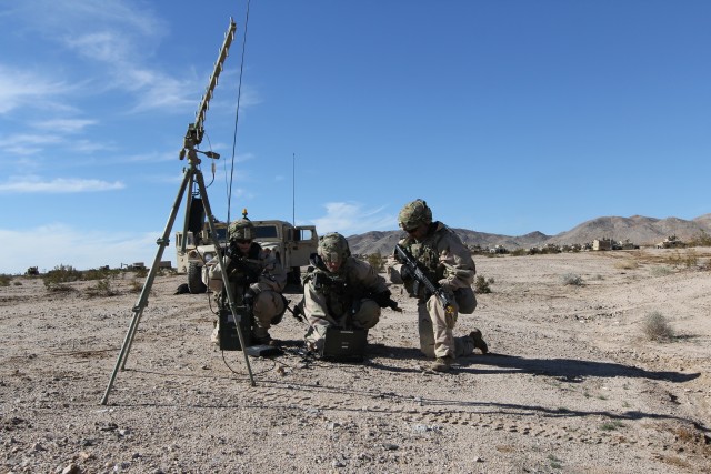 Cyber Soldiers support 3-1 CAV at NTC