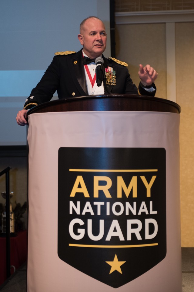 Army Guard director recognizes, celebrates Army Guar top recruiters