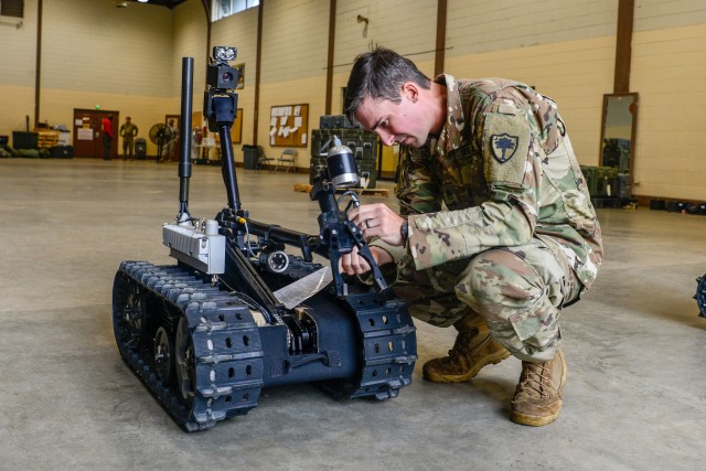 Guard members to see expanded use of robots