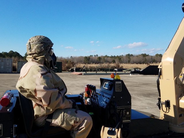 Operational test of commercial airmobile crane aims to improve Army battlefield aviation maintenance