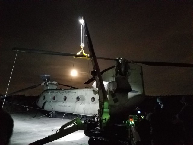 Operational test of commercial airmobile crane aims to improve Army battlefield aviation maintenance