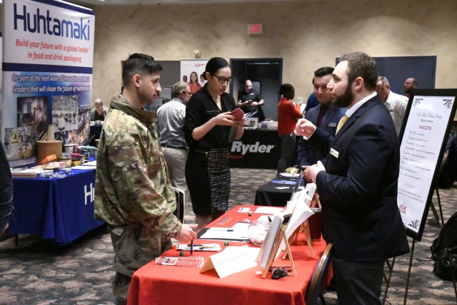 Fort Drum Soldiers, family members find future job opportunities at SFL-TAP career fair