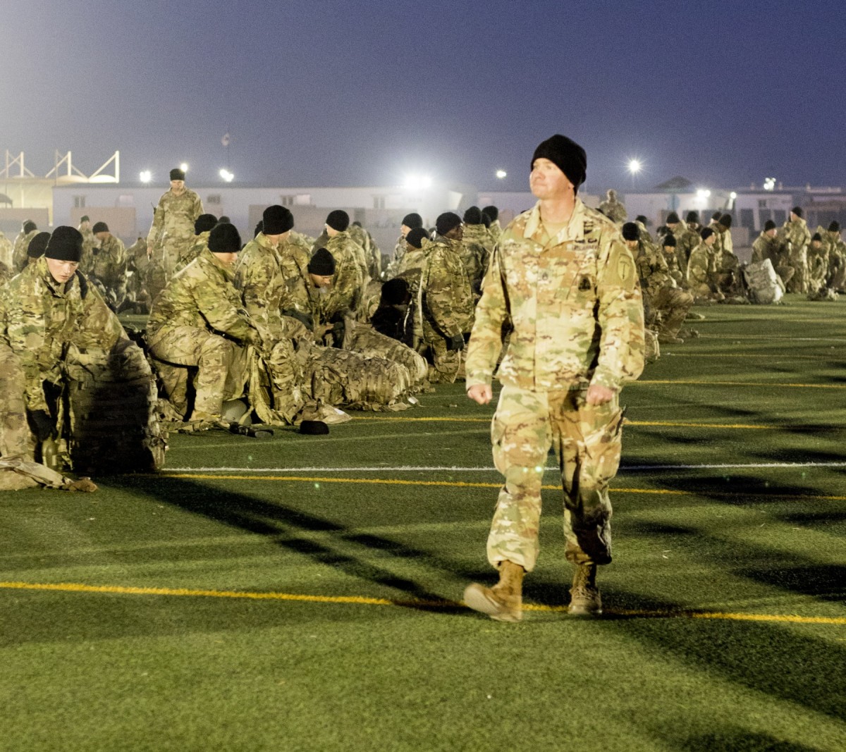 Soldiers Participate in 6-Mile Ruck March at the U.S. Army Air Assault ...