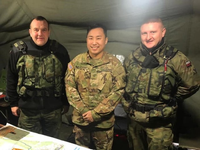 "Hamilton's Own" soldiers integrate with Polish counterparts
