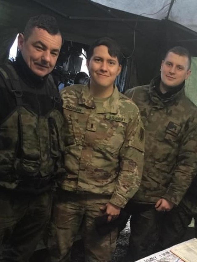 "Hamilton's Own" soldiers integrate with Polish counterparts